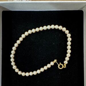 Classic Ivory Pearl Bracelet with Gold Clasp - Women Jewelry